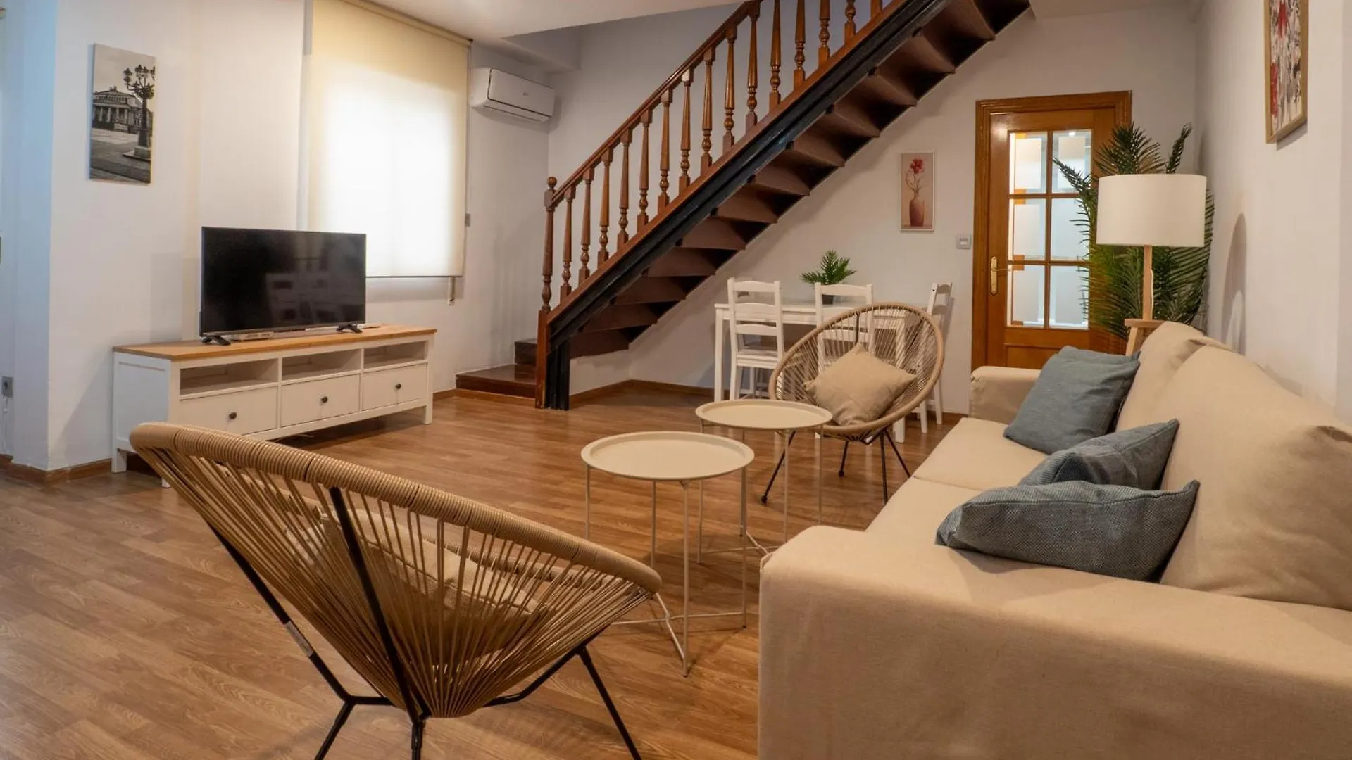 Bhost - Duplex San Miguel contacts